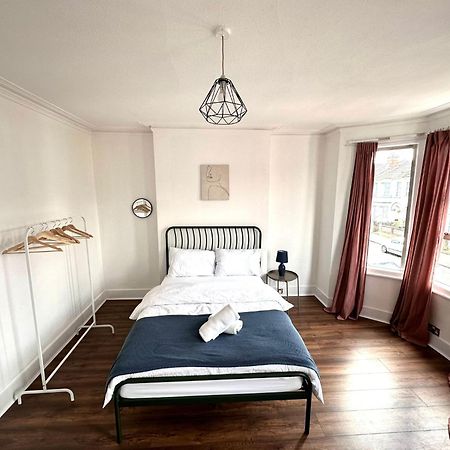 Charming, Renovated Residence In Willesden Green London Eksteriør bilde